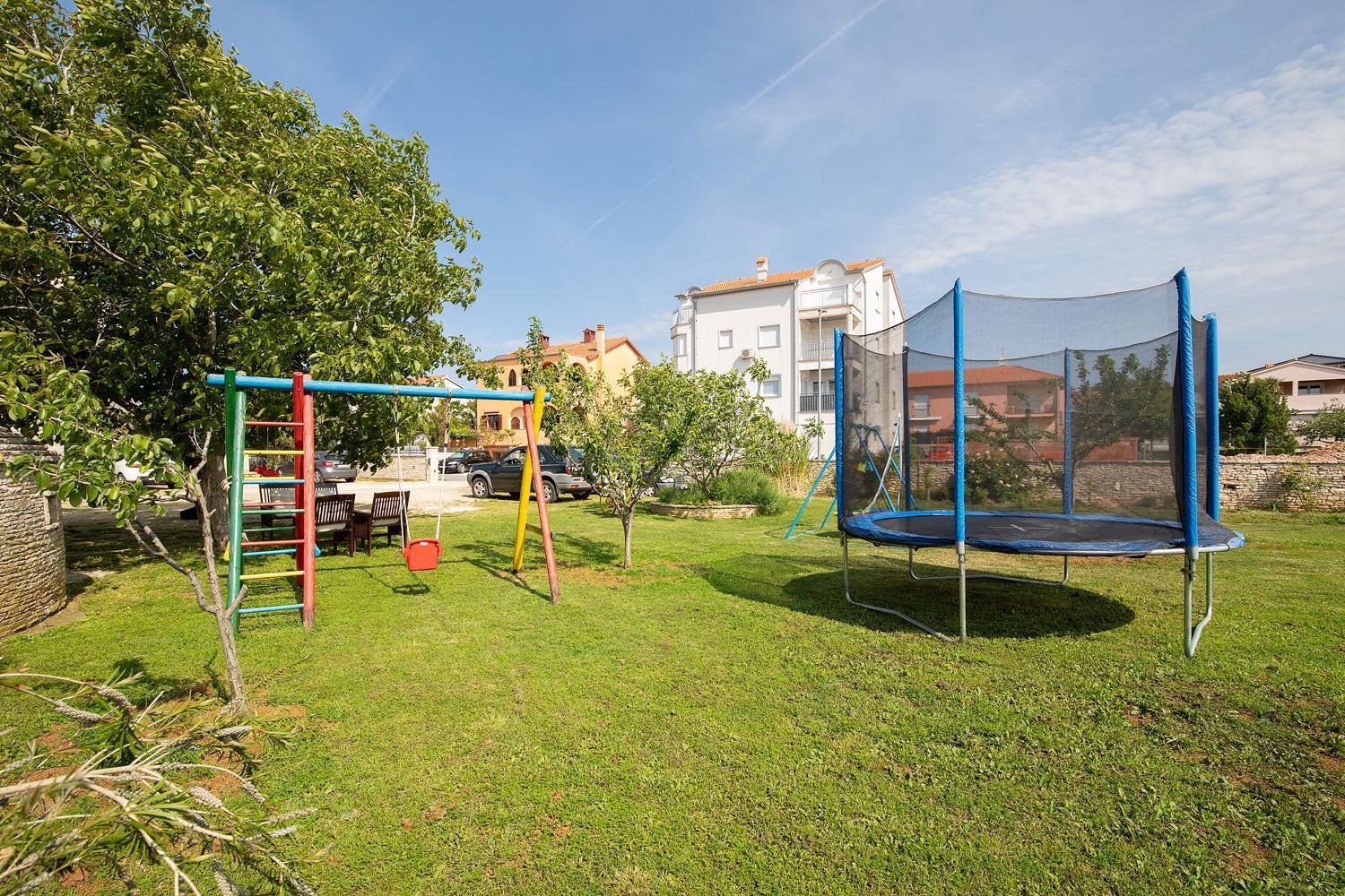 Modern Stone House With Flowers & Playground Медулин Екстер'єр фото